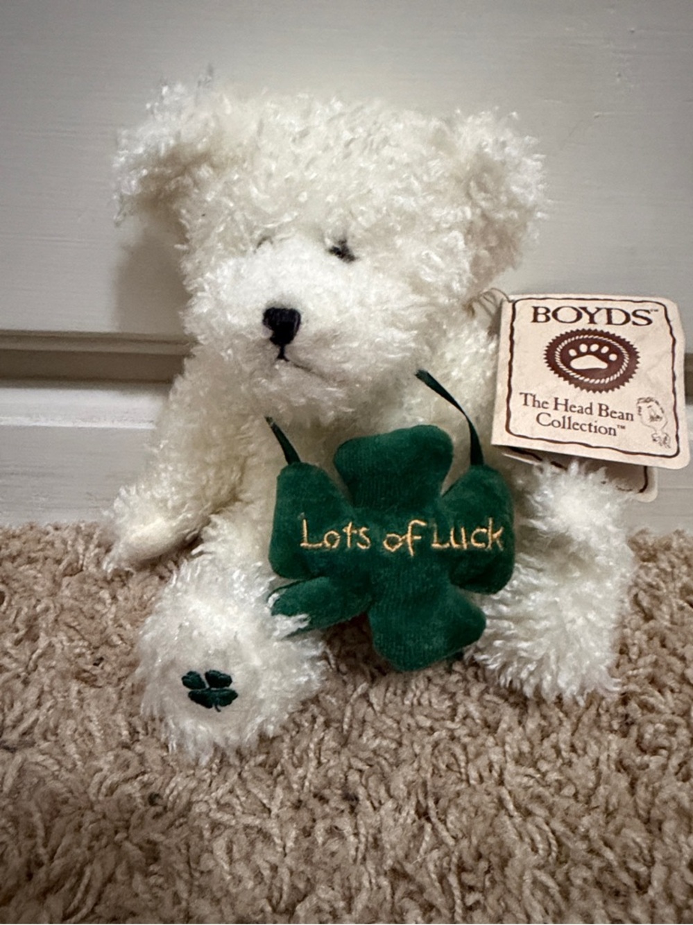 Boyds Bears White Plush Bear with Green Shamrock "Lots of Luck"